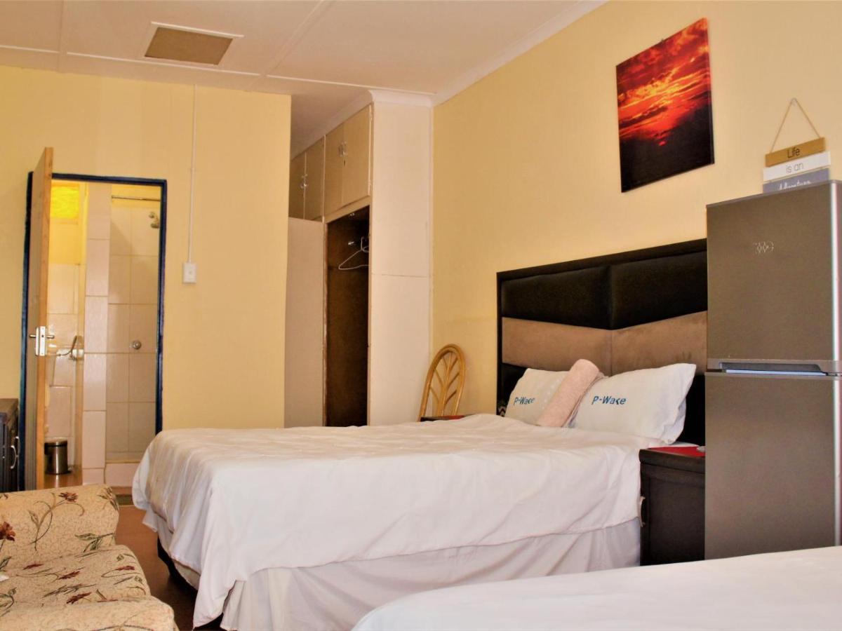 P Wake Guesthouse Opuwo Cameră foto