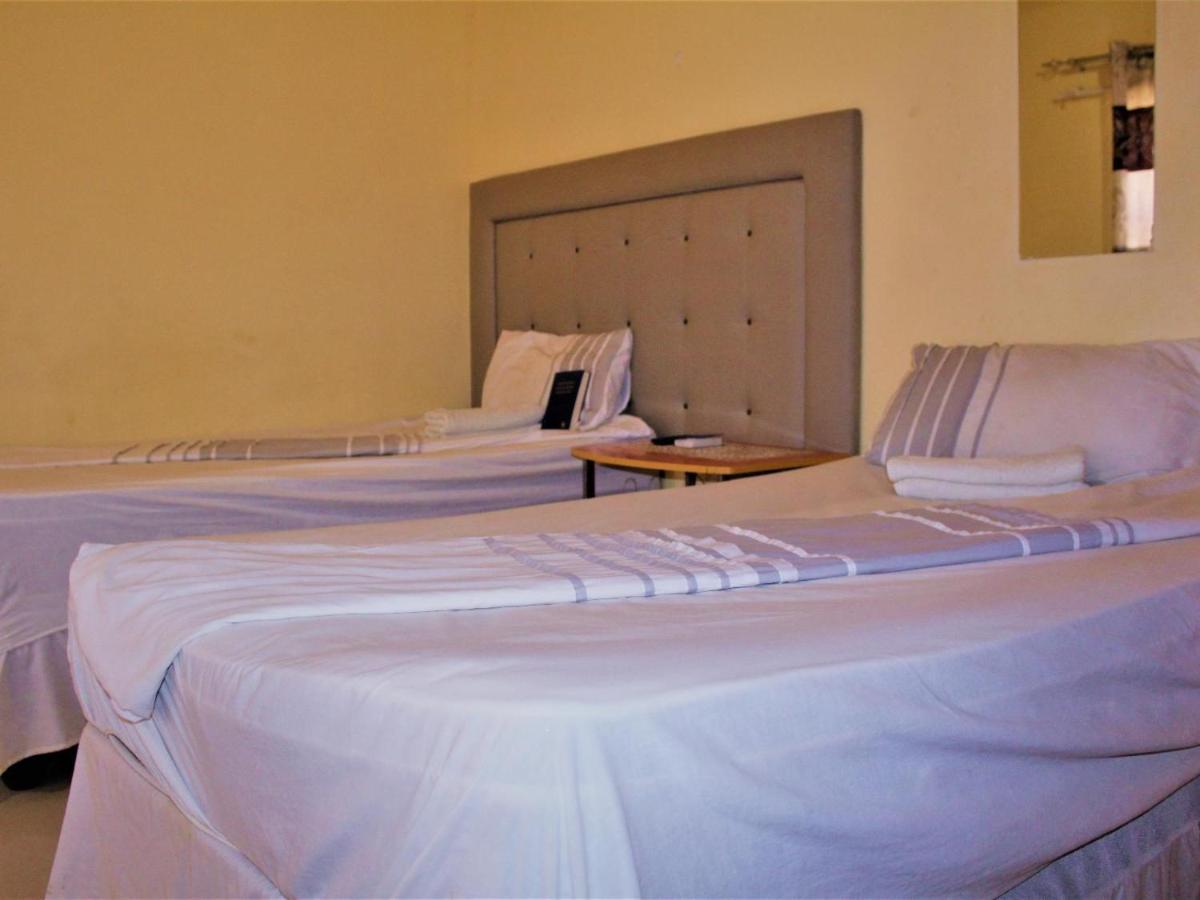 P Wake Guesthouse Opuwo Cameră foto